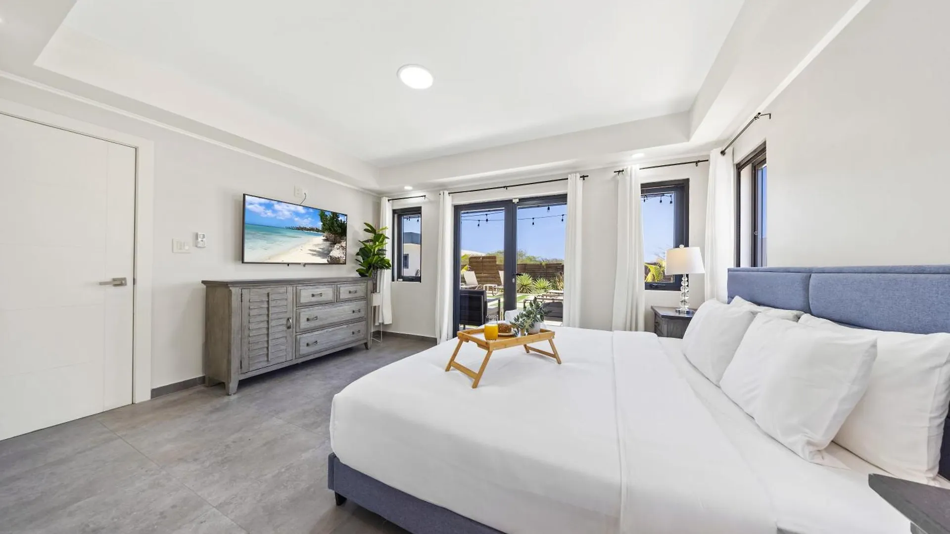 Villa 3Br - 1 Min To Beach, Pool, Bbq, Prime Location Palm Beach